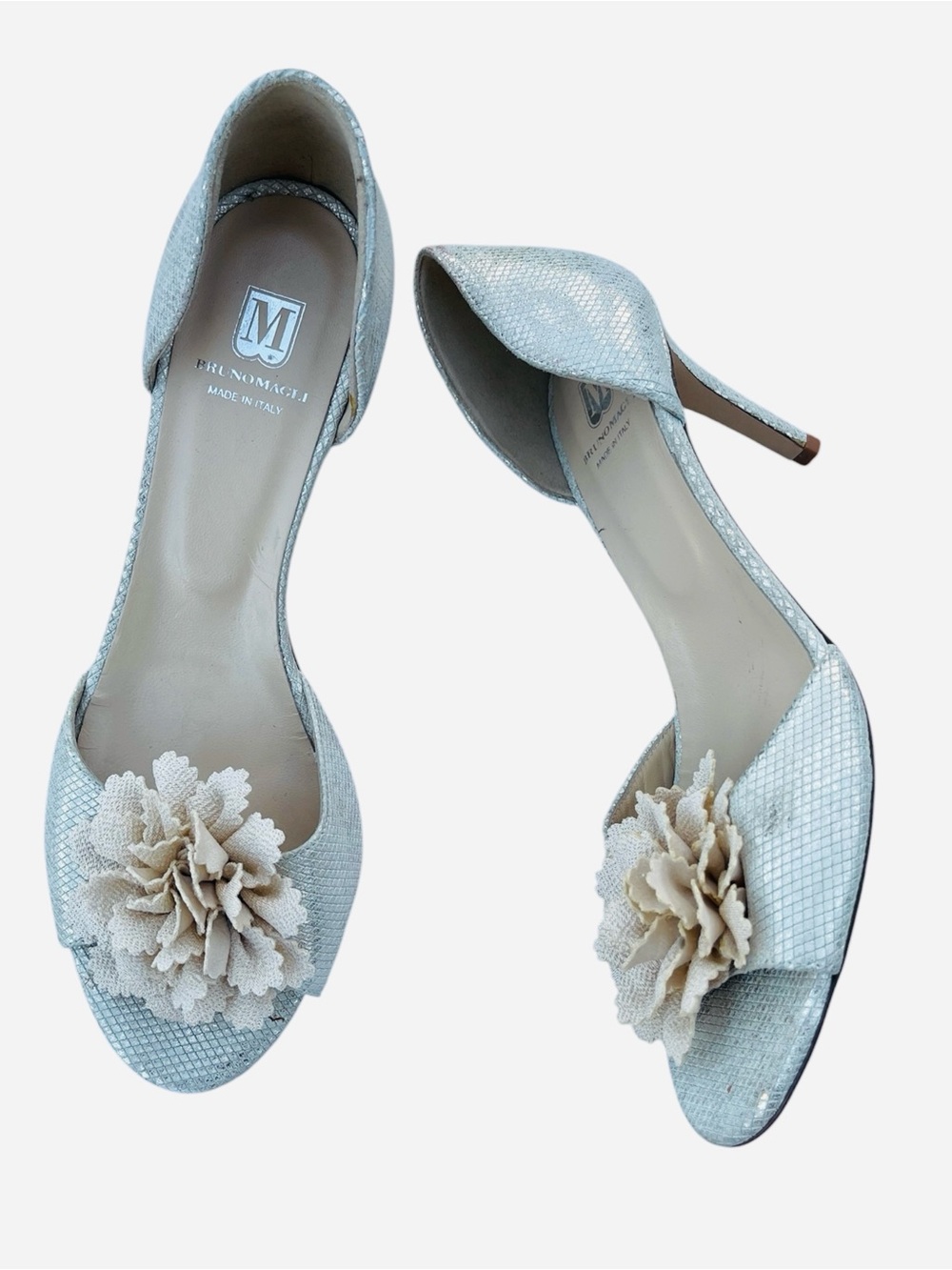 Authentic Bruno Magli Sienna Metallic Flower Pumps 39